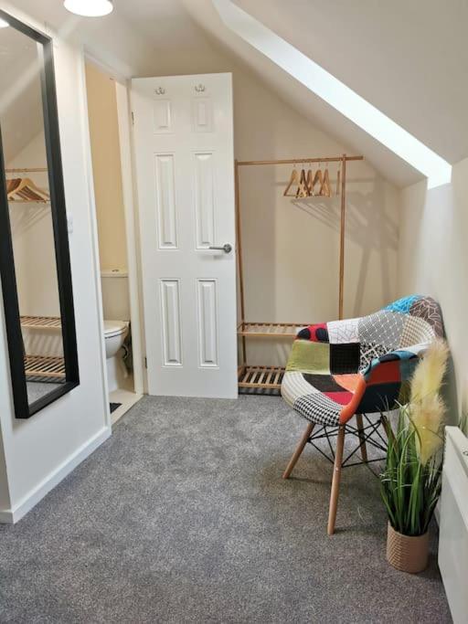 Fivehill Sheffield-en-suite-parking-long